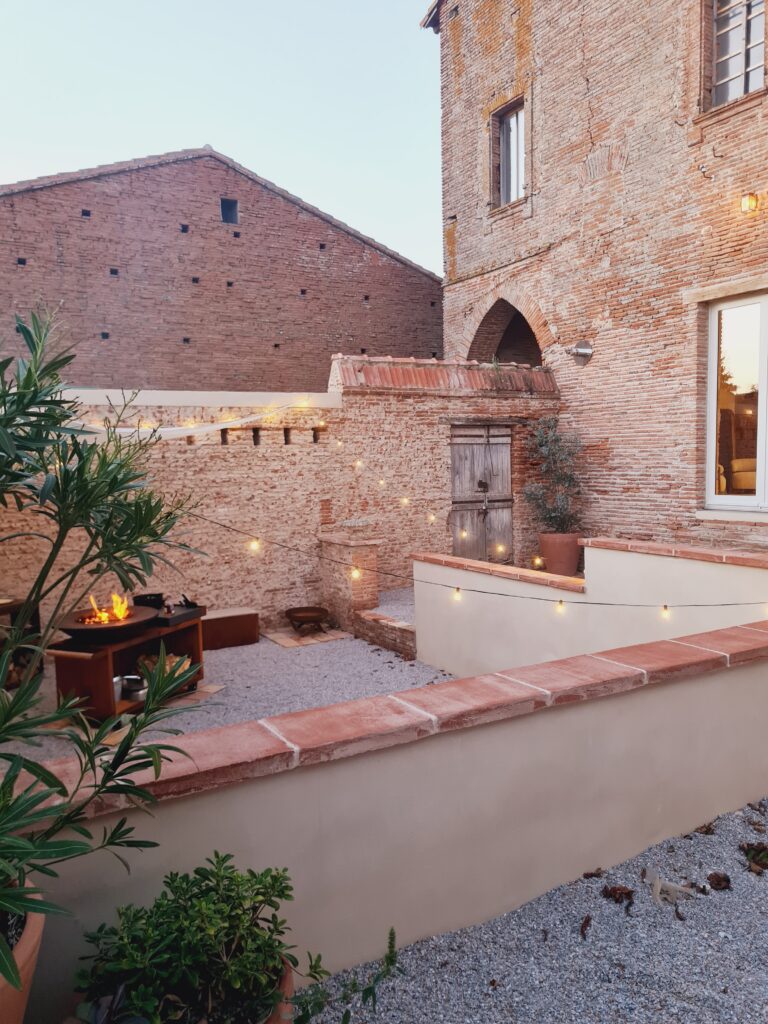 privatisation-chateau-montgeard-2